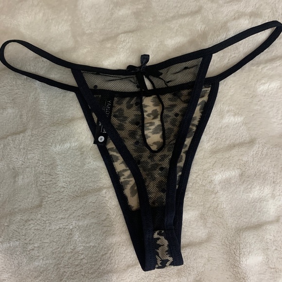 Yandy Cheetah Print Mesh G-String Thong with Keyhole and Bow Tie Size Medium - Picture 2 of 2